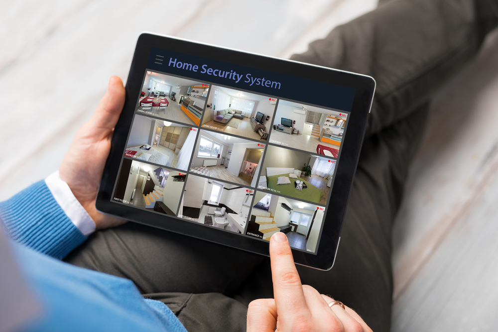The Best Burglar Deterrents for Christmas 2022 Ranked