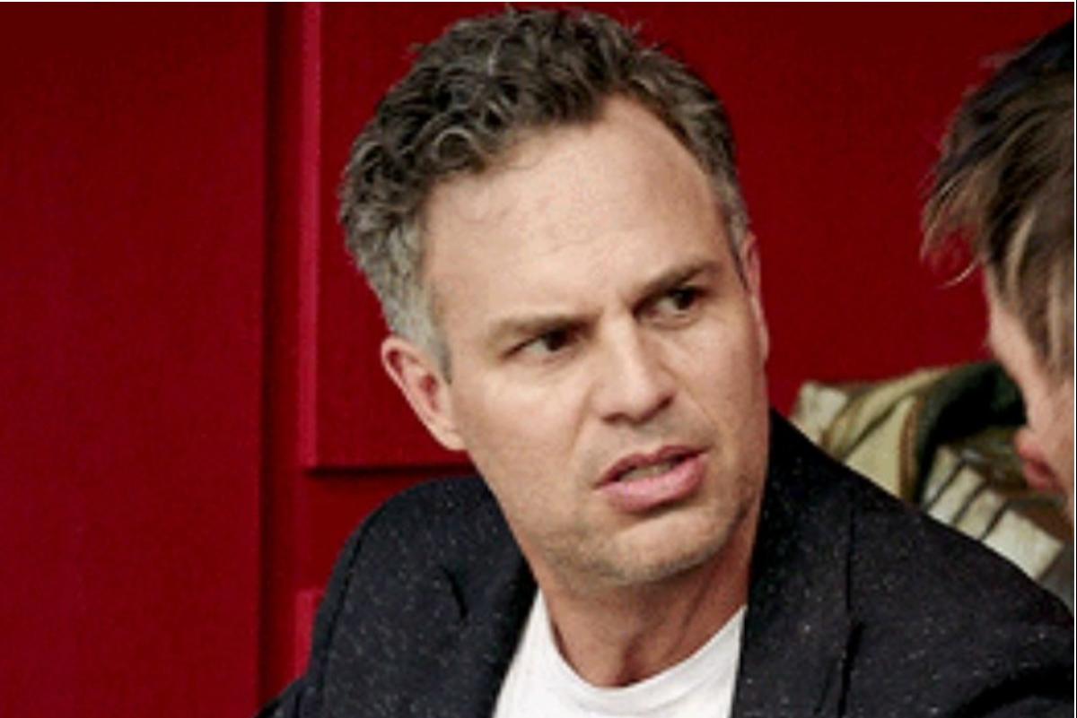 Fans Disgusted as Mark Ruffalo Praises and Defends Convicted Paedophile Joseph Rosenbaum Fans Disgusted as Mark Ruffalo Praises and Defends Convicted Paedophile Joseph Rosenbaum